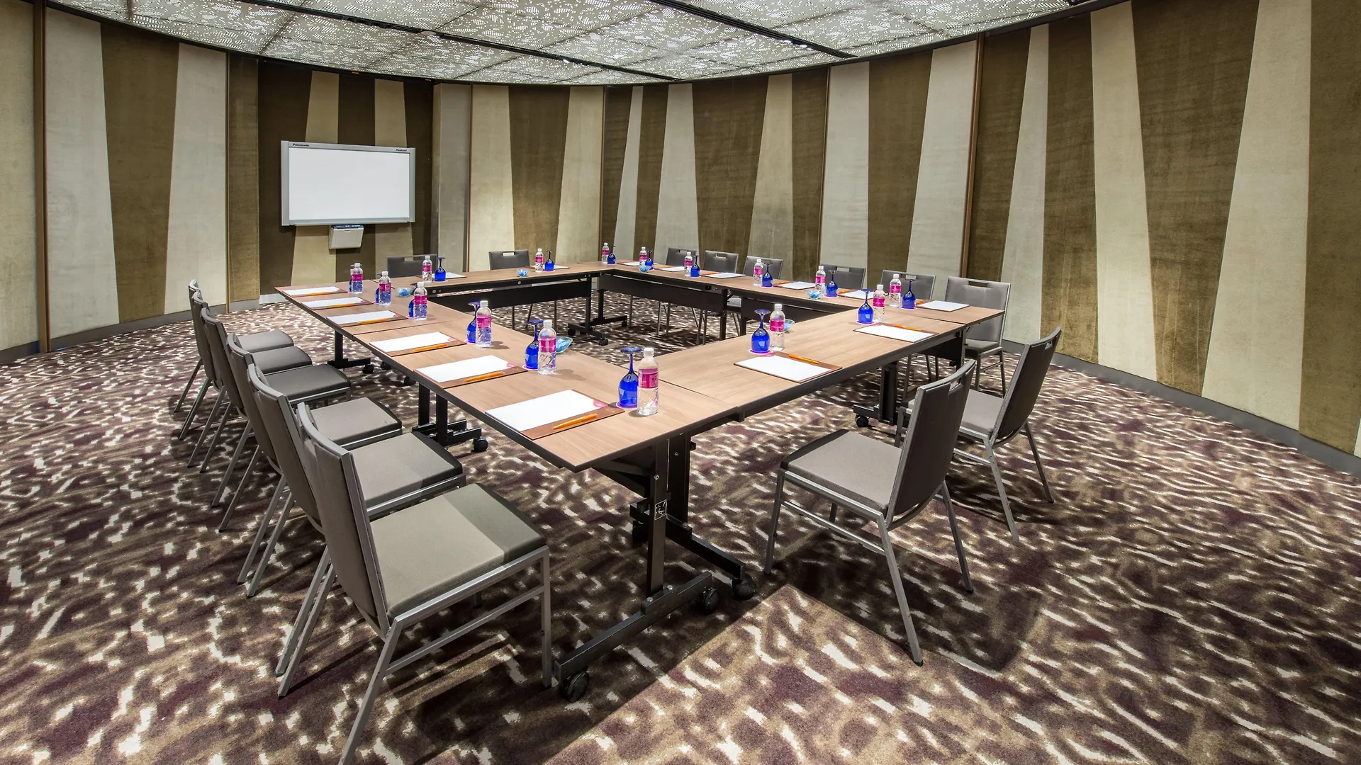 סינגפור Crowne Plaza Changi Airport By Ihg מלון
